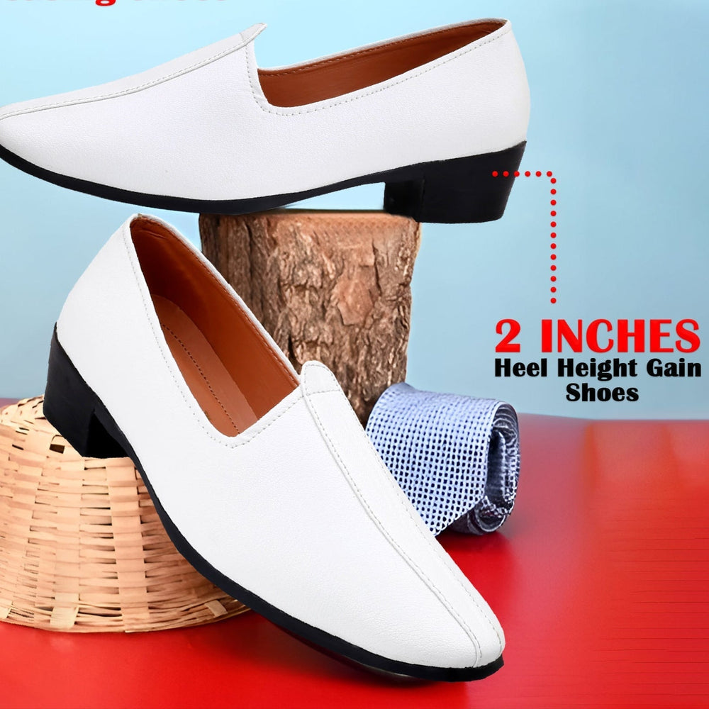 White shoes with increased heel height on a red and blue background, featuring the brand 'JACKMARC'.