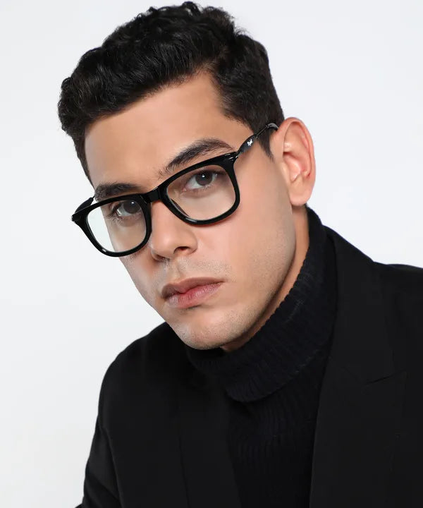 UV Protected Black Photochromic Day & Night Wayfarer Sunglasses