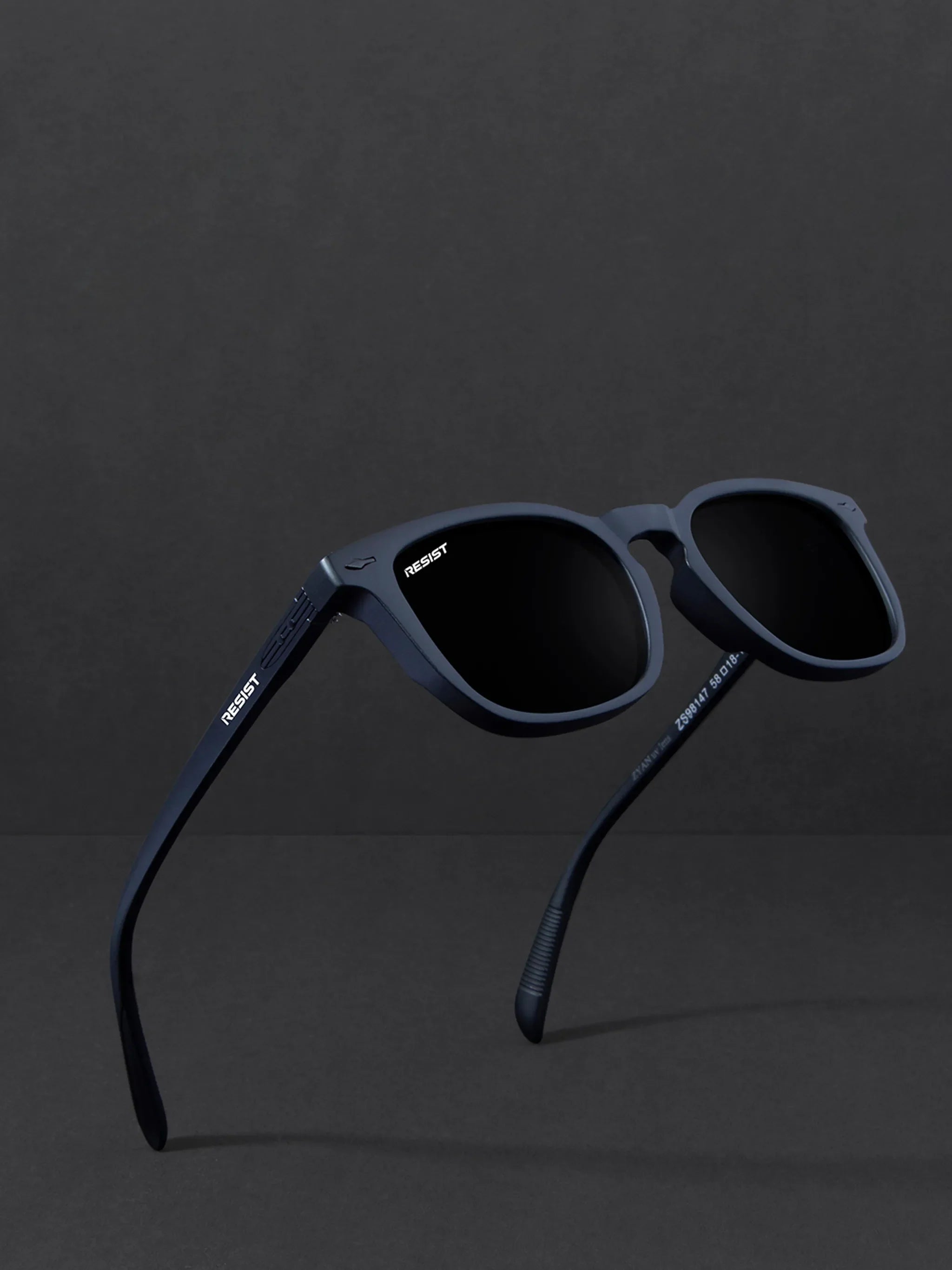Black UV Protected Wayfarer & Retro Square Sunglasses